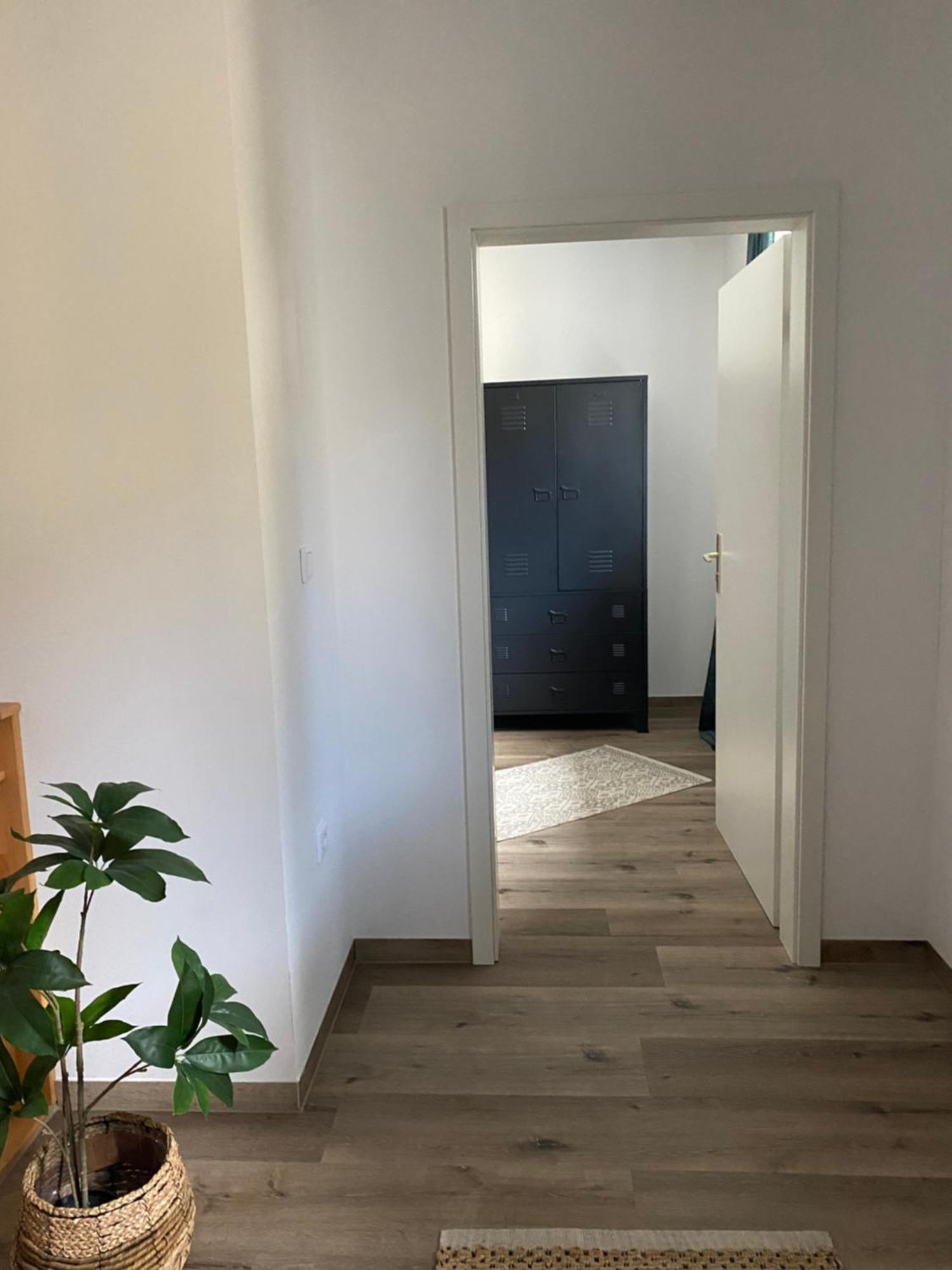 Alte Schreinerei Apartment Bielefeld Exterior foto